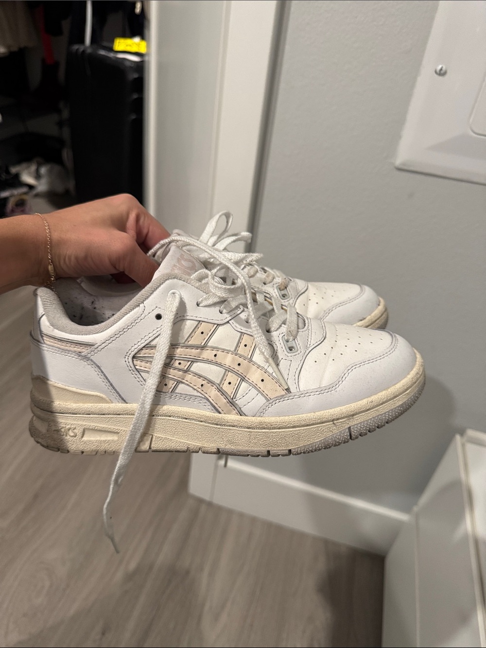 ASICS Women's White Sneakers with Beige Accent Stripes